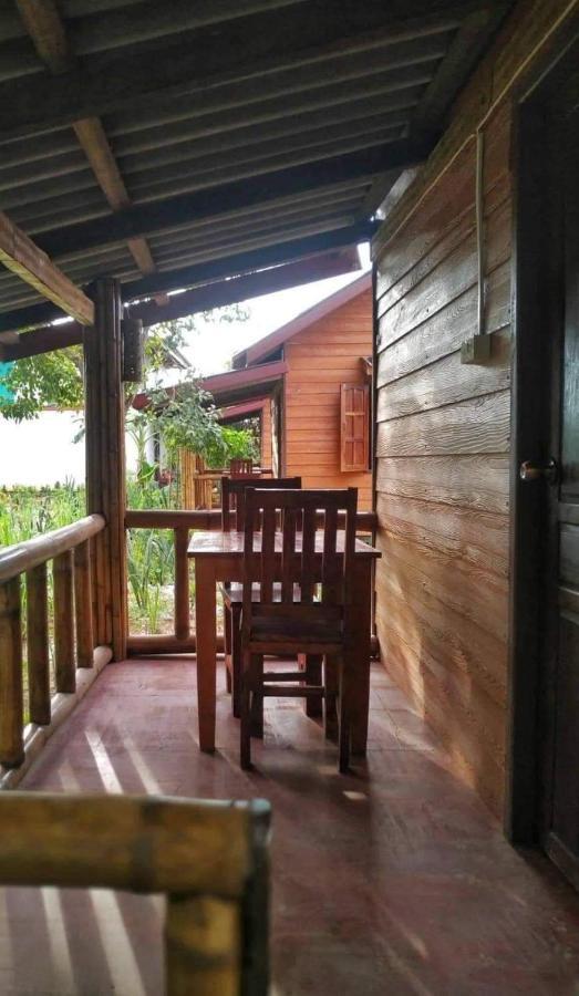 Nana Bungalows Ban Tan Экстерьер фото